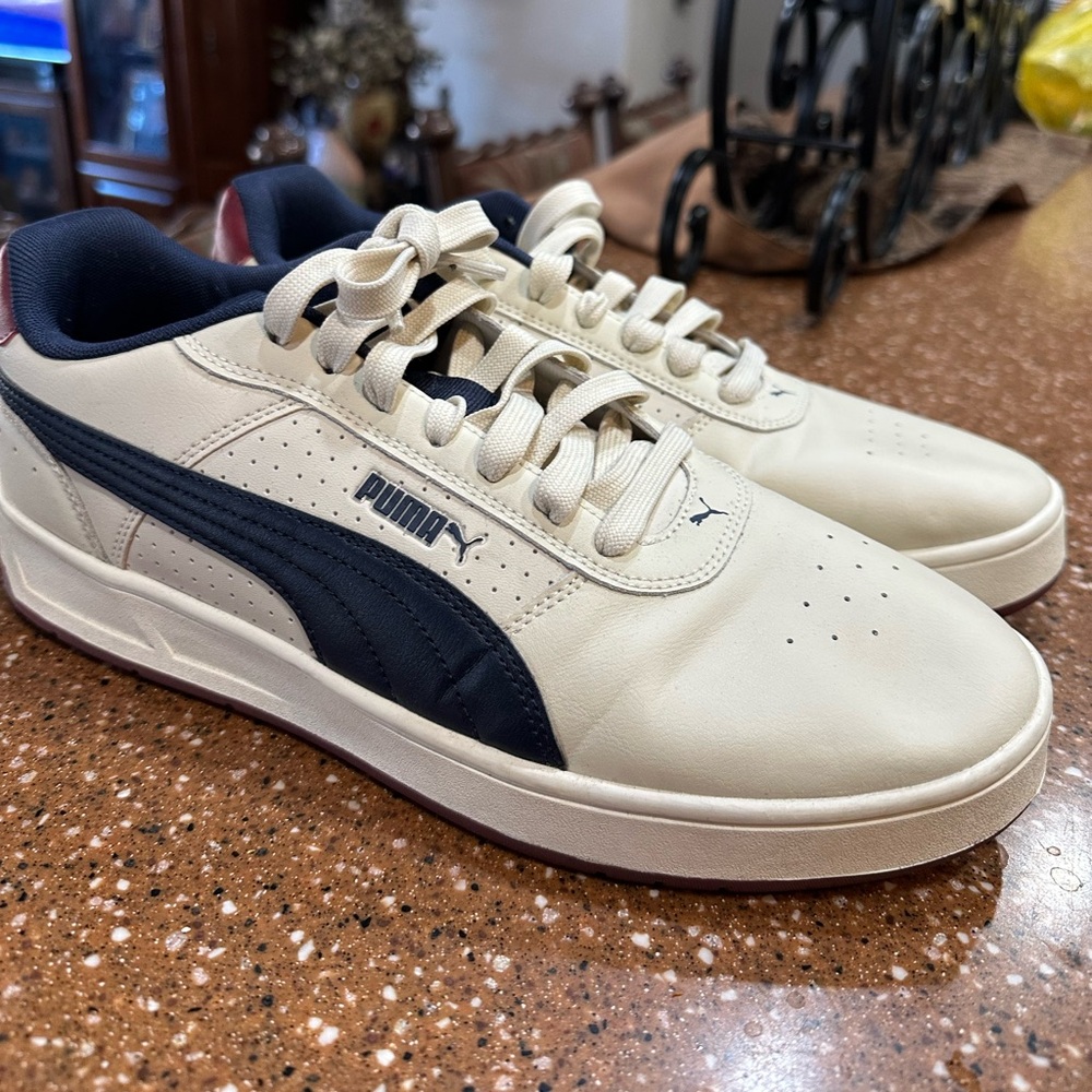 Puma Court Ravine sneakers size 10.5
